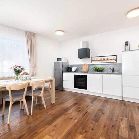 Apartmany Horska, Vrchlabi Luaran gambar