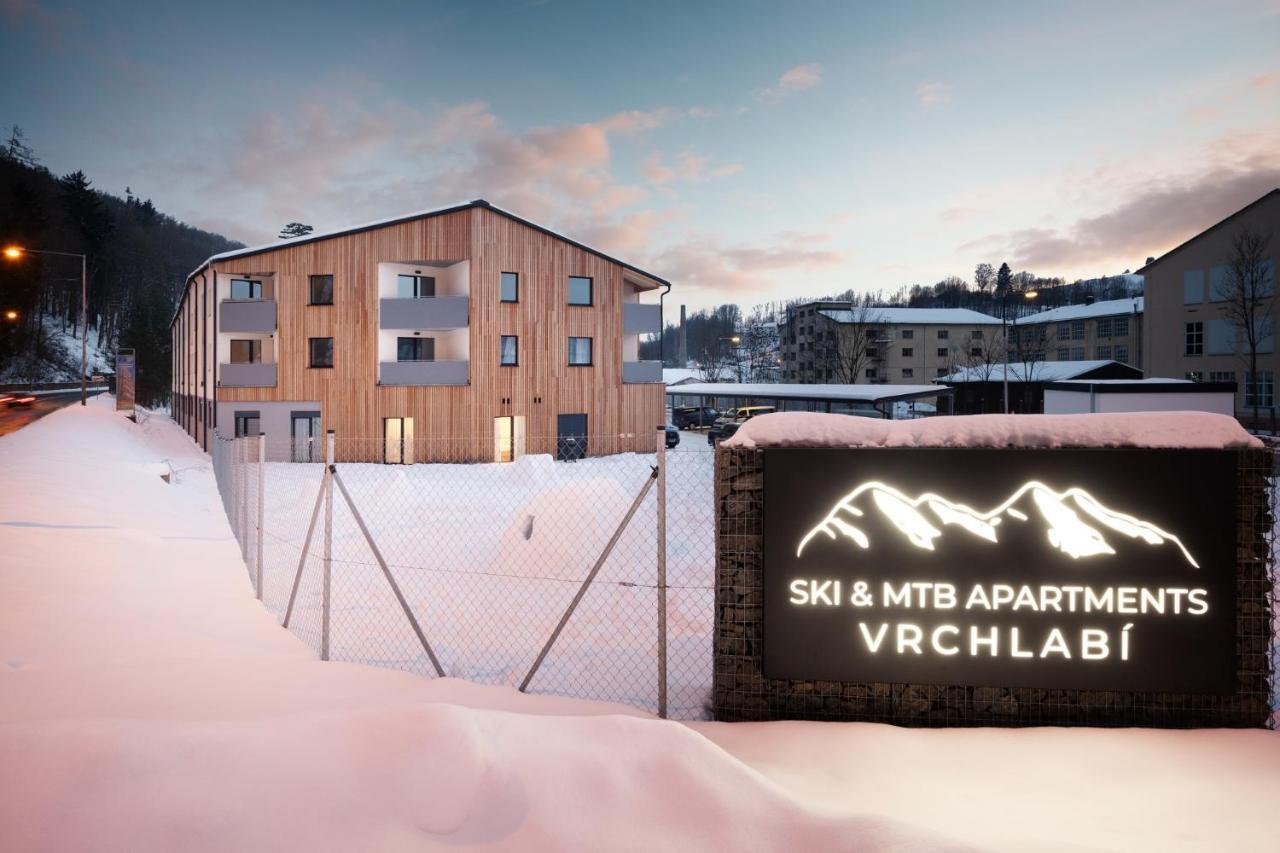 Apartmany Horska, Vrchlabi Luaran gambar