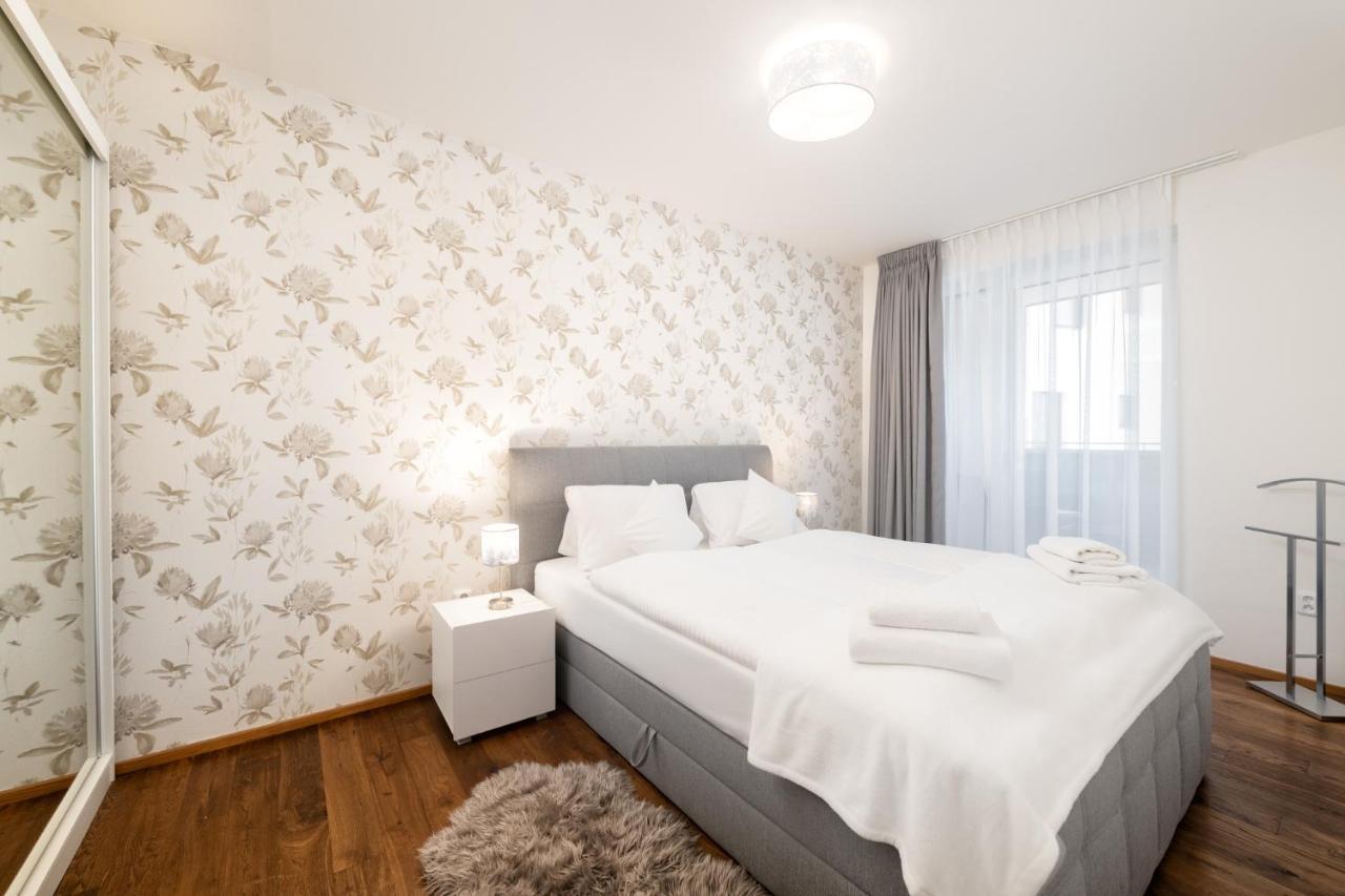 Apartmany Horska, Vrchlabi Luaran gambar