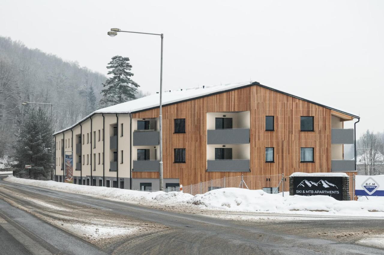 Apartmany Horska, Vrchlabi Luaran gambar